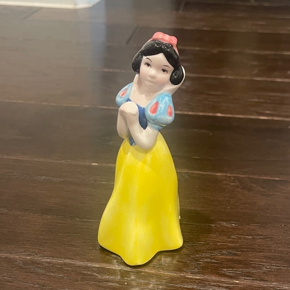 Disney Snow White Figurine - Yellow, Blue, and Red